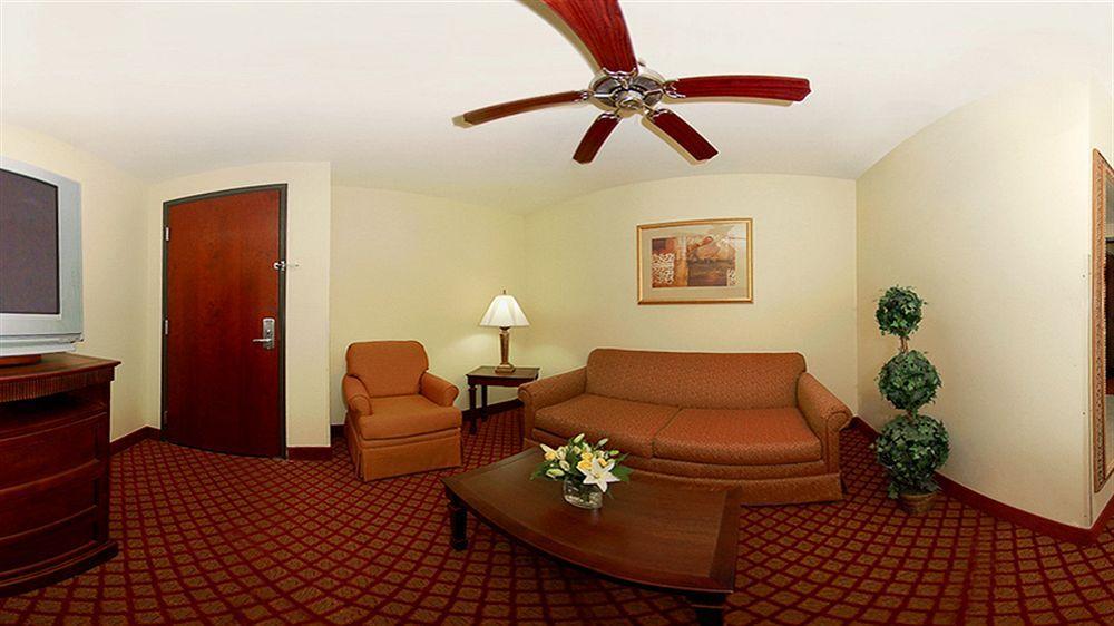 Comfort Suites Yukon - Sw Oklahoma City Экстерьер фото