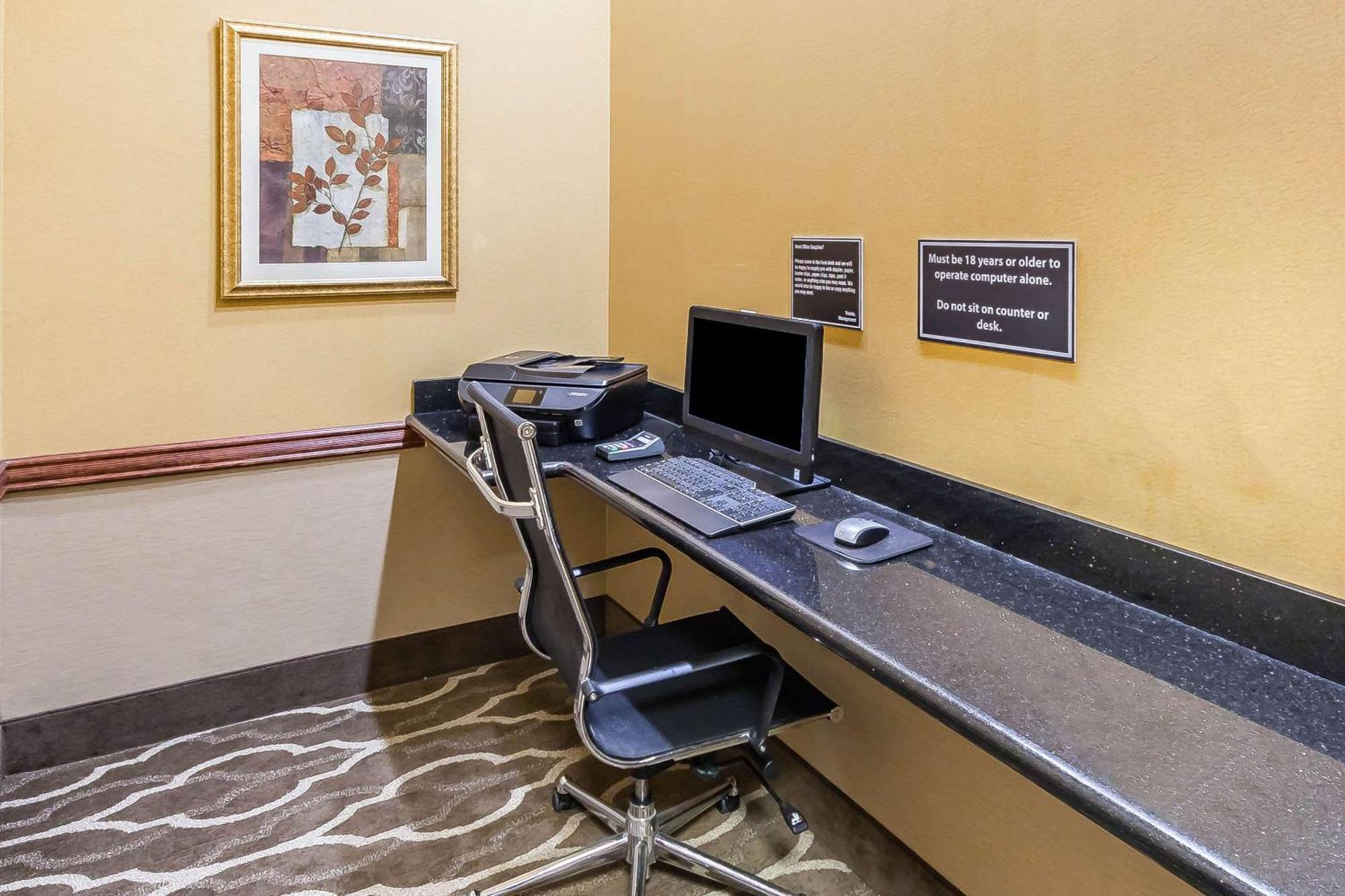 Comfort Suites Yukon - Sw Oklahoma City Экстерьер фото