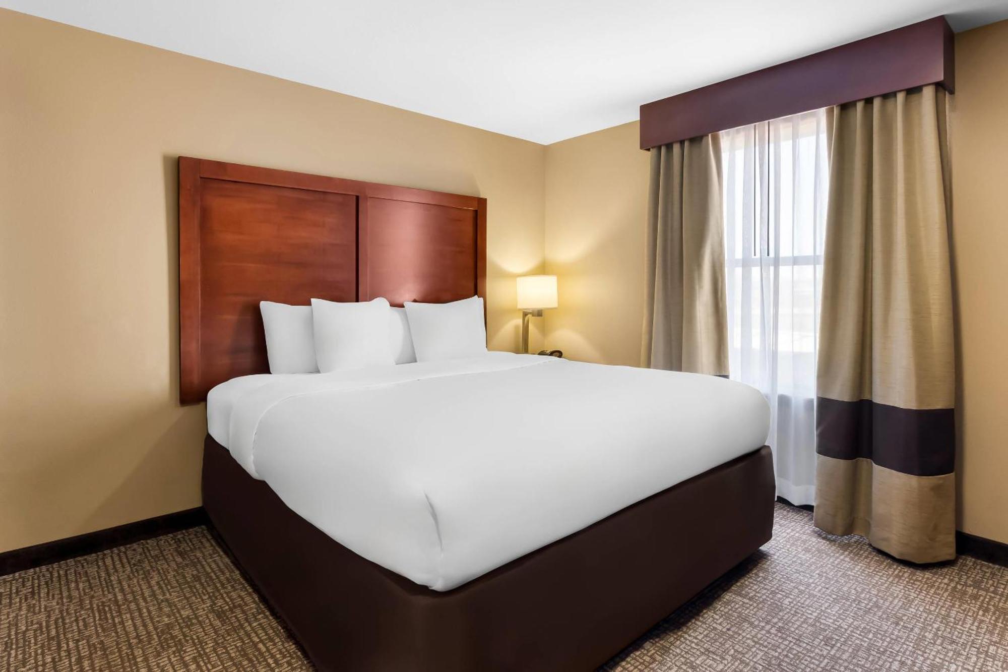 Comfort Suites Yukon - Sw Oklahoma City Экстерьер фото
